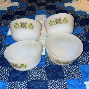 4 Vintage 6" Anchor Hocking Fire-King 434 Meadow Green Custard Bowls USA #1